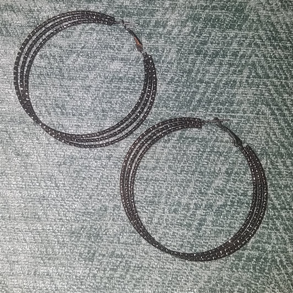 🎉Large Pewter Tone Earrings
